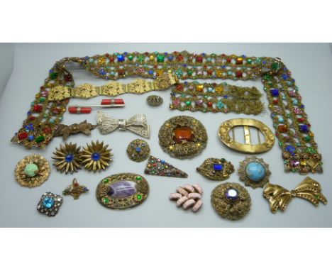 A vintage Czech belt, brooches, etc., some brooches lacking pins 