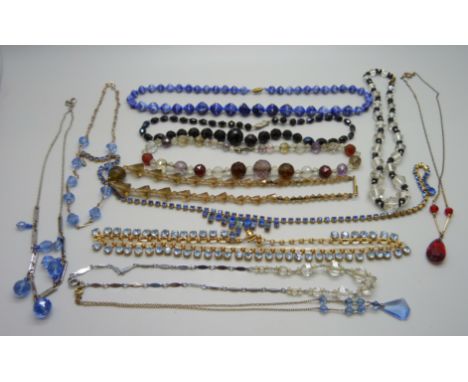 Twelve vintage necklets 
