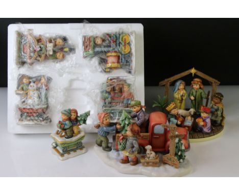 Three Boxed Danbury Mint MJ Hummel Christmas figures / figure sets to include O Holy Night (2016 First Issue), 16cm high, Chr