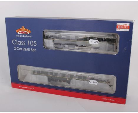  A Bachmann Branch-Inn Model Railways Class 105 2 Car DMU Set, 1:76 scale. 