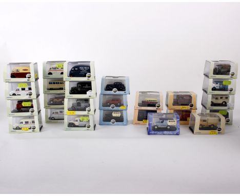 Twenty-five 1:76 scale Oxford Die-cast models. To include sixteen Oxford Commercials, three Oxford Automobile Company, two Ox