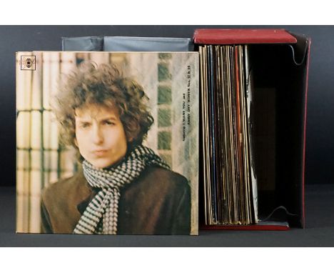 Vinyl - 19 Bob Dylan LPs spanning his career.  Vg overall 