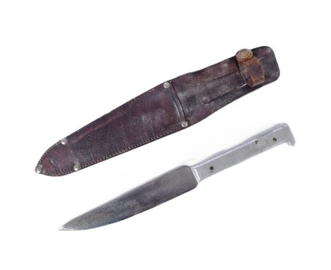 A WWII Second World War period ' Private Purchase ' type soldier's / officer's fighting dagger. Polished steel handle, with a