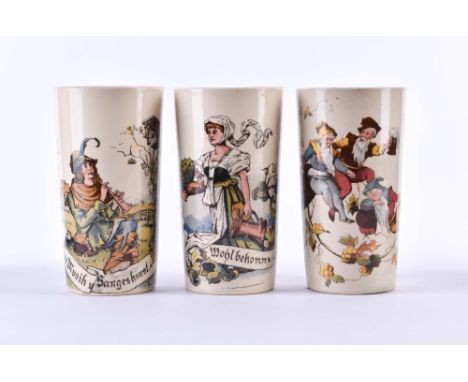 3  Becher Villeroy &amp;amp; Boch Mettlach um 1900Steinzeug, leicht konische Form, farbig staffiert, glasiert, grüne Stempelm