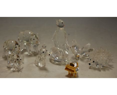 A small collection of Swarovski crystal animal ornaments to include; hedgehog, penguin etc  Condition Report / Extra Informat
