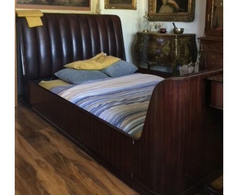 Ralph Lauren, vintage Ralph Lauren Home Metropolis wooden bed. Mahogany. Monumental retail cost. Height: 44 in (111.76 cm) Wi