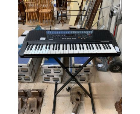 Casio CT-700 electric keyboard on stand. Viewing/collection at West Woodlands BA11 5ES. Payment at Standerwick BA11 2QB. No b