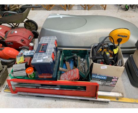 2 plastic tool boxes containing nuts, screws, nails etc, selection of spirit levels, 2 tubs of tools including oil cans, ligh
