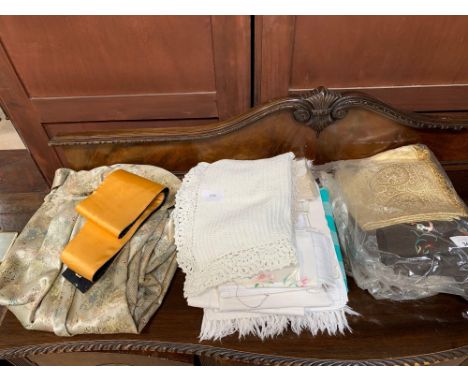 Small selection of vintage linen, curtains, silk dressing gown etc Viewing/collection at West Woodlands BA11 5ES. Payment at 
