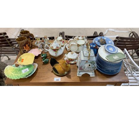 Royal Albert 'country Roses' part tea service, some Wedgwood plates, Sylvac items &amp; oriental style teapot on stand. Viewi