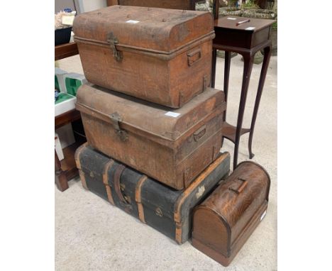 Singer sewing machine in case along with 2 metal trunks &amp; a leather trunk.  Viewing/collection at West Woodlands BA11 5ES
