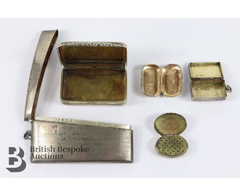 Collection of silver, including a Georgian oval vinaigrette, mm IS; rectangular silver vinaigrette Birmingham hallmark (rubbe
