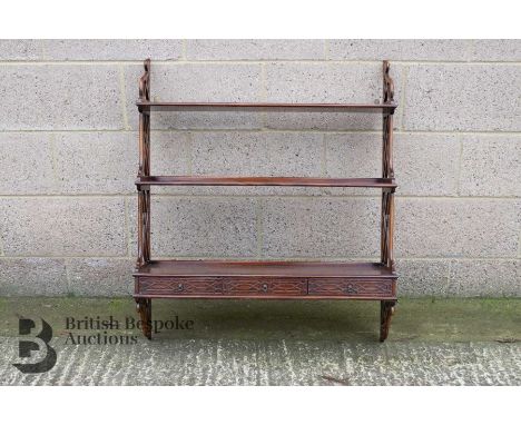 Chippendale-style wall-mounted shelf unit, 91 x 37 x 22 cm