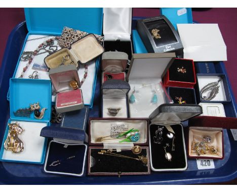 A Mixed Lot of Assorted Costume Jewellery, including cat brooches, bead necklace, earrings, stick pins, pierced panel bracele