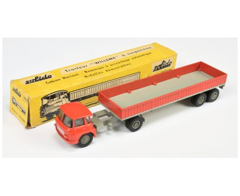 Solido 302 Tracteur "Willeme" red, grey including interior and hubs - Good Plus - still displays well in a Good yellow, white