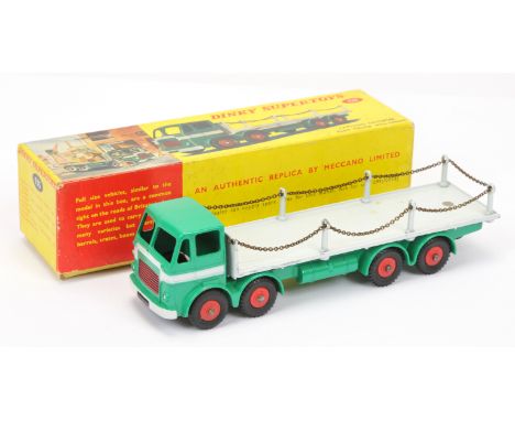 Dinky 935 Leyland Octopus 8-wheeled wagon with chains, green cab and chassis, light grey back and flashes, dark red grille, b