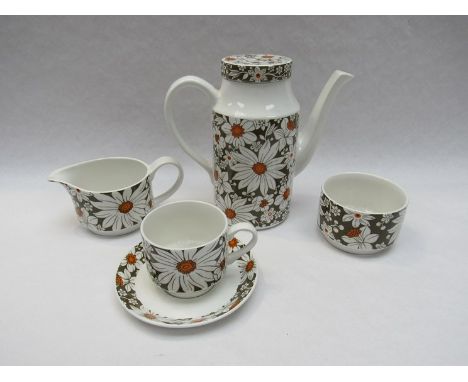 Midwinter pottery tea set designed by Jessie Tait in the Michaelmas pattern 