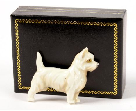 A RARE ROYAL WORCESTER WEST HIGHLAND TERRIER BROOCH, 14.5CM L, BLACK PRINTED MARK