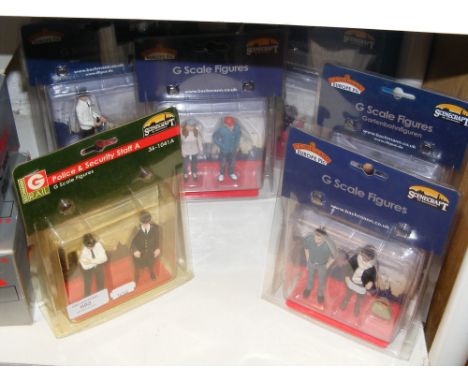 A quantity of Bachmann Scenecraft - G Scale figures 