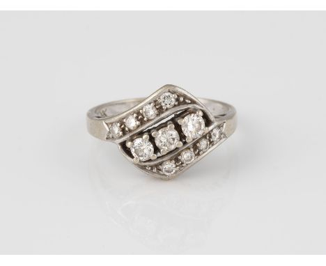 BRILLANT-RING Weißgold. Ringmaß ca. 54, Ges.-Gew. ca. 3,8 g. Gest. 585, Herstellersignet 'Wilhelm Müller', Meisterzeichen, Ca