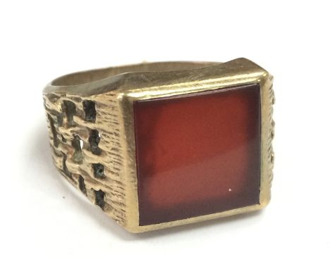 A 9ct gold gents signet ring, size U/V . 7.5g postage category A