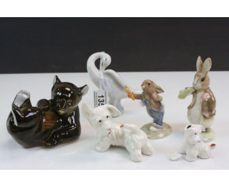 Small collection of ceramic Animals to include; Bunnykins, Lladro, Beswick &amp; USSR