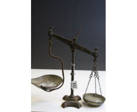 Set of Vintage ' John Wilder of Reading ' Scales