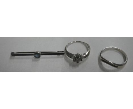 A DIAMOND SET RING, on an 18ct white gold shank, ring size K-L, together with one other and a bar brooch (3)