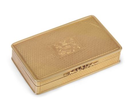 A William IV gold snuff box, by Nathanial Mills, 1836, Birmingham, the engine turned exterior with Ashburton coat of arms to 
