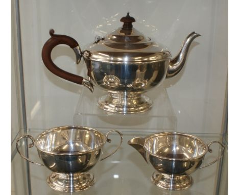 3 Piece sterling silver tea set, hallmarked Birmingham 1933, weight of 630.8 Grams