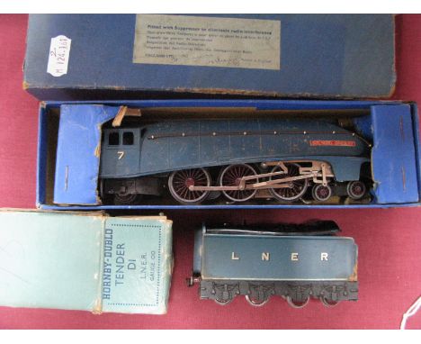 Hornby Dublo Three Rail A4 4-6-2 'Sir Nigel Gresley', B.R Blue R/no 7, plus eight wheel tender, both boxed condition playworn
