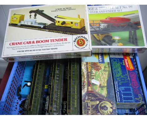 A Quantity of 'HO' Gauge American Outline Rolling Stock, by Bachmann, Athearn etc - ten box vans, tankers, three Canadian Nat