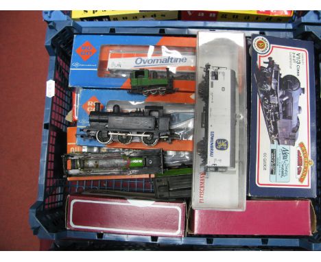 A Quantity of 'OO'/'HO'/'N' Gauge Locomotives and Rolling Stock, by Bachmann, Roco, Depol and others, all playworn, spares,re