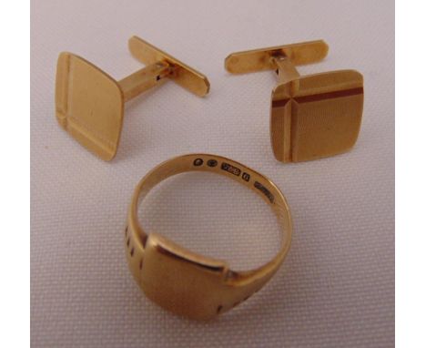A pair of 9ct gold cufflinks and a 9ct gold signet ring, approx total weight 12.2g