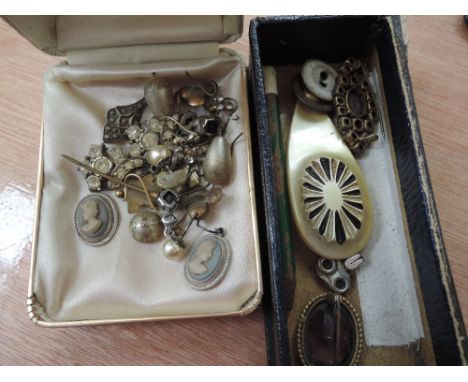 A selection of costume earrings, H M silver trinket etc