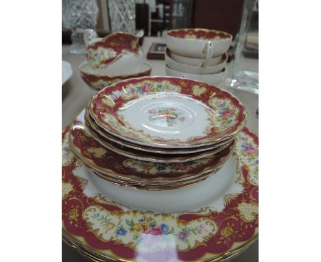 A part tea service Paragon 'Pompadour'