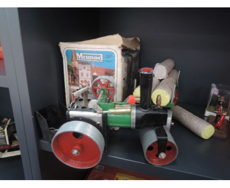 A Mammod live steam roller S.R.L.A.  in original box and a log trailer