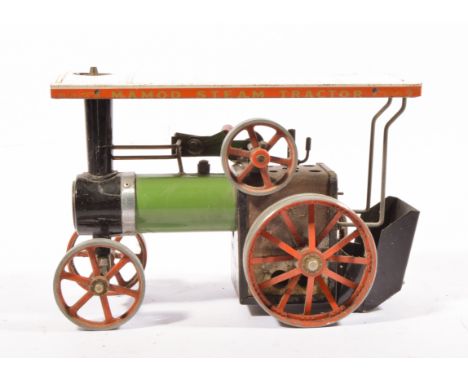 Mamod TE1 Showmans steam engine, unboxed.