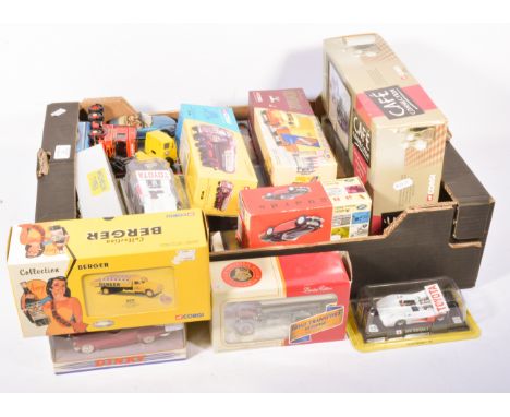 Collection of modern diecast models and vehicles, including Corgi, Vanguard and Lledo models, mostly boxed, (21).