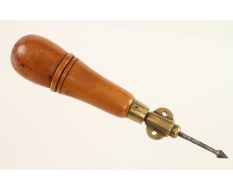 A little used PRESTON No 1452 boxwood pad handle with 9 tools G++