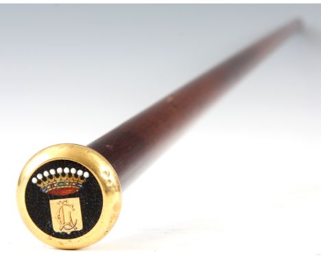 A FINE 18ct GOLD MICRO-MOSAIC MOUNTED WALKING CANE the handle with engraved foliate design decoration encasing a micro-mosaic