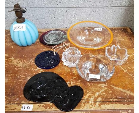 Five mid century glass sun catchers, along with a Daum glass dish, two items of Orrefors, a Murano style lamp and caithness d