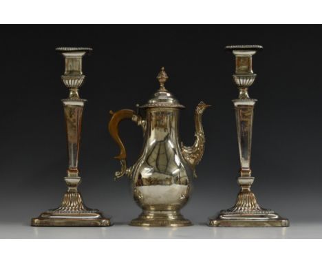 A George III Old Sheffield Plate baluster coffee pot, hinged domed cover with knop finial, gadrooned border and domed foot, s