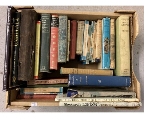 A box of vintage and antique books relating to wildlife, history and places in Britain. To include: Cassell's Book of Birds V
