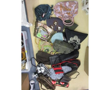 A selection of fashion handbags to include Suzy Smith, Monsoon, Russell & Bromley, Rebecca Sander and Cavari