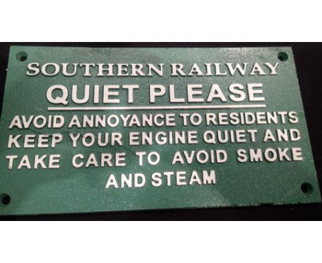Railwayana cast iron painted replica notice; Quiet Please, Southern Railway, 27 x 15 cm. P&amp;P Group 2 (£18+VAT for the fir