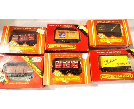 Six Hornby OO wagons mostly in very good to excellent condition, boxes with wear. P&amp;P Group 2 (£18+VAT for the first lot 