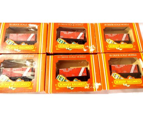 Six Hornby R094 Pilkington Glass, St Helens, open wagons, mostly in very good to excellent condition, boxes with wear. P&amp;