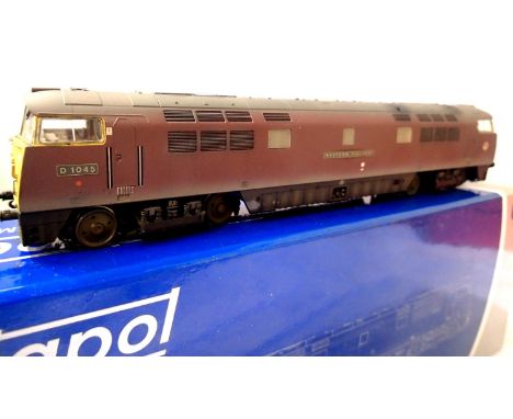 Dapol D1003Y Class 52 D1045, Western Viscount, BR Maroon, weathered, one nameplate detached (present), in very near mint cond