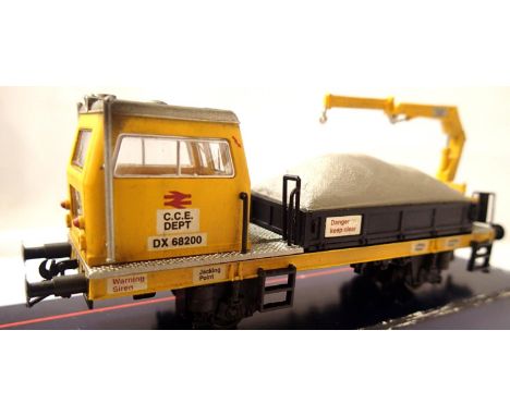 Bachmann 36-150 Plasser OWB10,in excellent condition, box fair, no paperwork. P&amp;P Group 1 (£14+VAT for the first lot and 